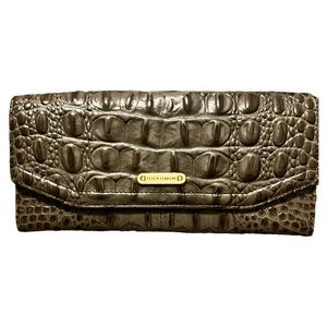 Women’s Brahmin crocodile embossed leather wallet gold tone/plate